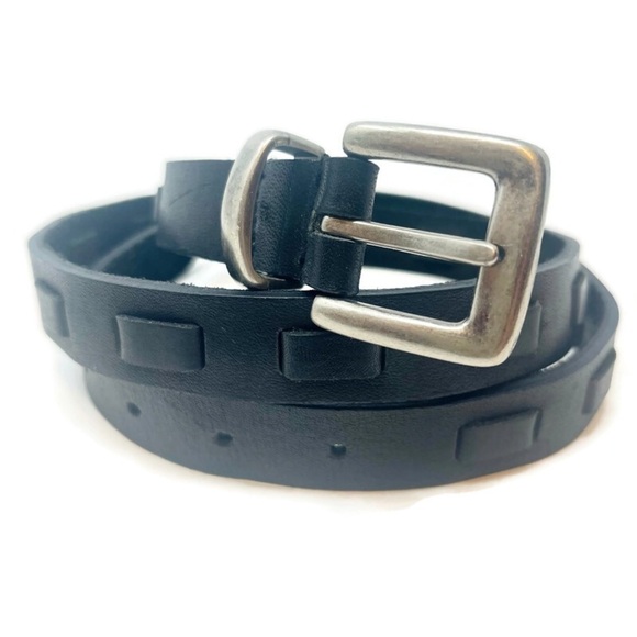 Accessories - Leather Woven Geometric Contemporary Black Belt w/ Silver Toned Buckle